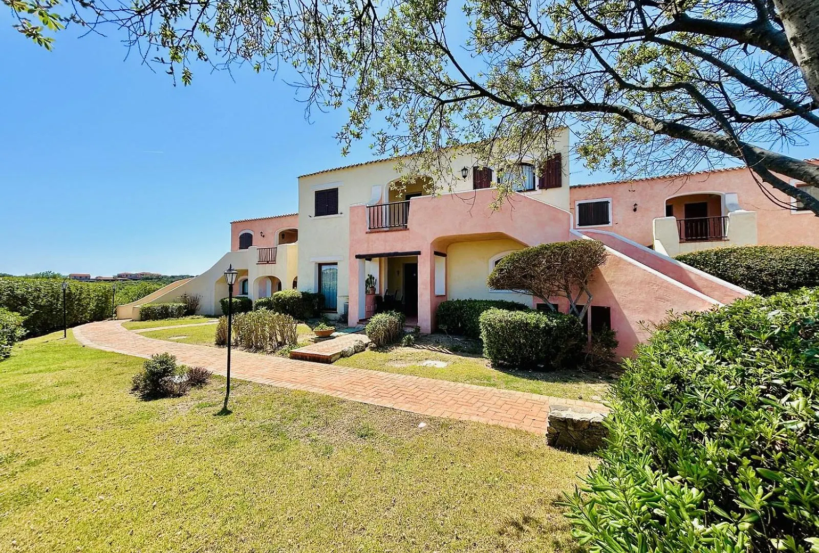 Residence Con Spiaggia Privata Lettini E Ombrelloni Gratuiti Porto Cervo Feriehus