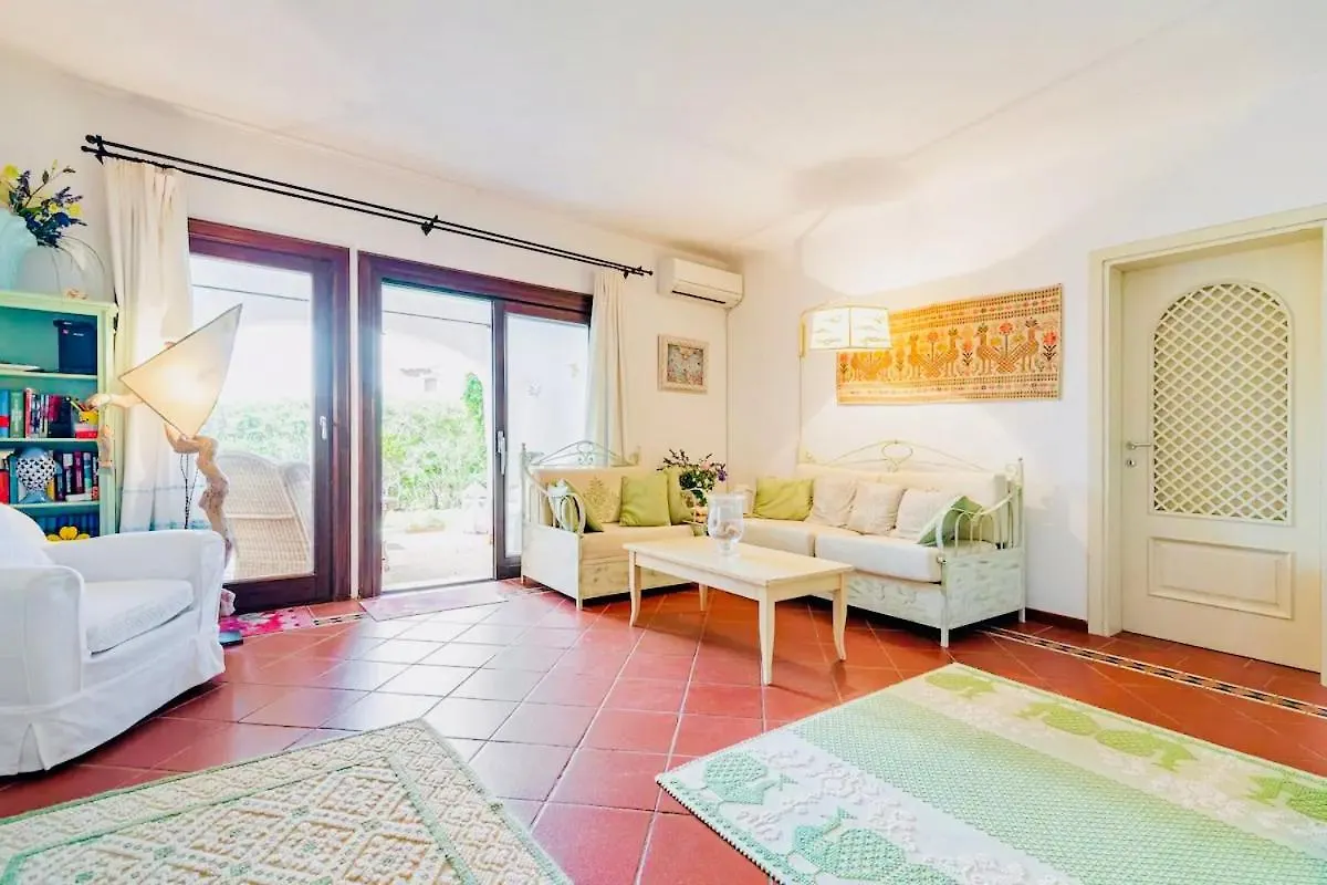 Residence Con Spiaggia Privata Lettini E Ombrelloni Gratuiti Porto Cervo Italien
