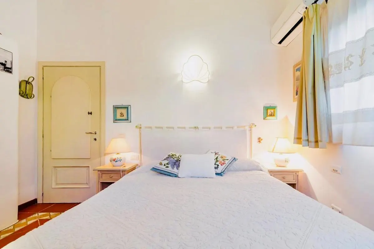 Residence Con Spiaggia Privata Lettini E Ombrelloni Gratuiti Porto Cervo 0*,